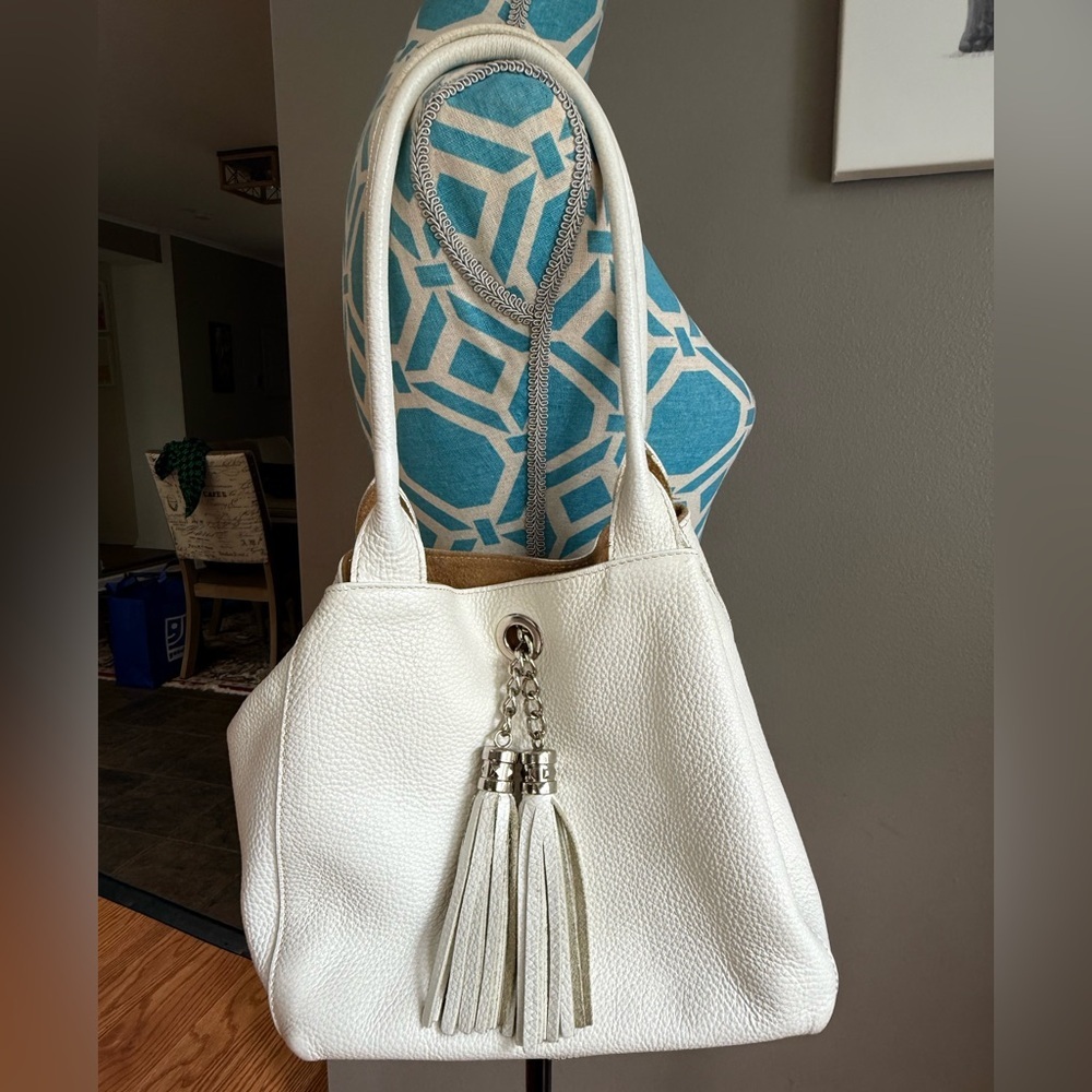 Elegant leather White Shoulder Bag